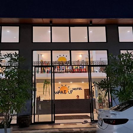 WAKE UP @Lanta Hotel : Cafe Ko Lanta Exterior foto