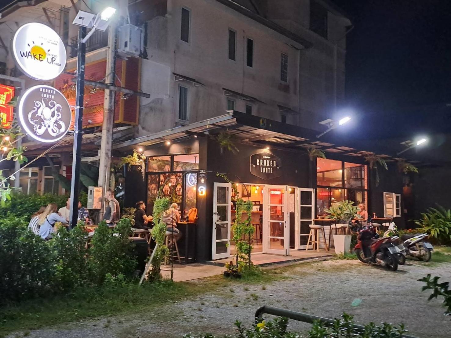 WAKE UP @Lanta Hotel : Cafe Ko Lanta Exterior foto