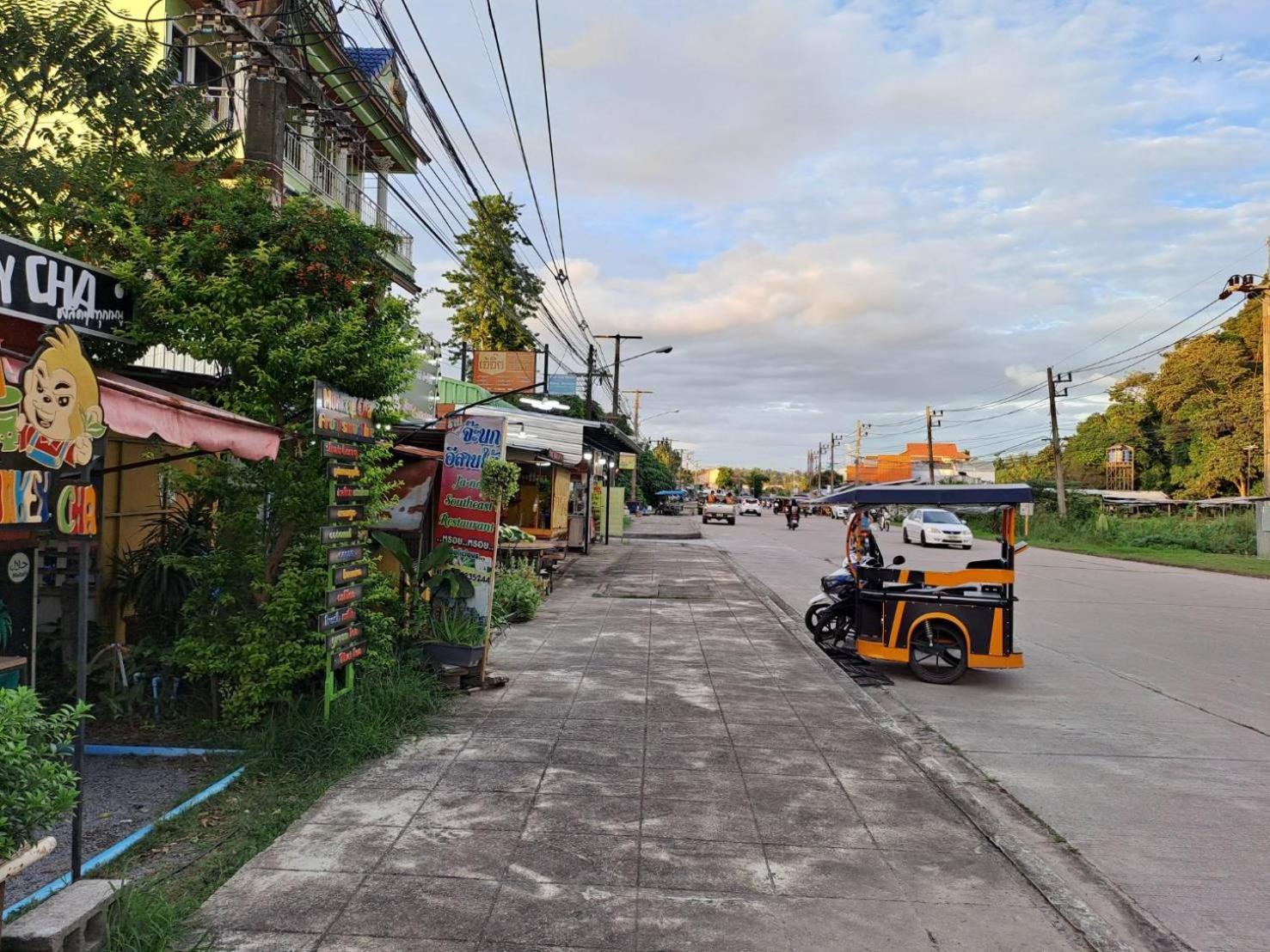 WAKE UP @Lanta Hotel : Cafe Ko Lanta Exterior foto