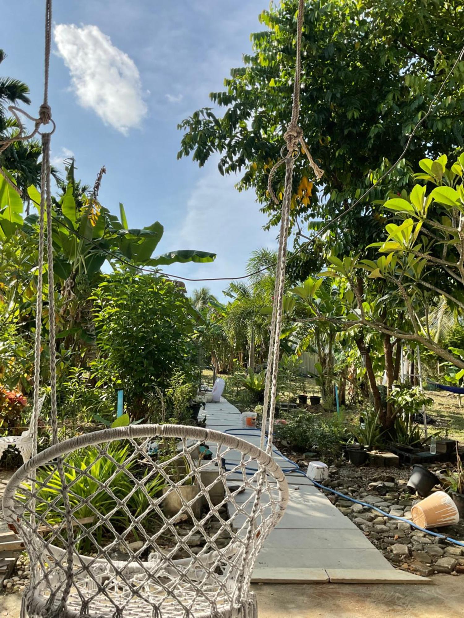 WAKE UP @Lanta Hotel : Cafe Ko Lanta Exterior foto