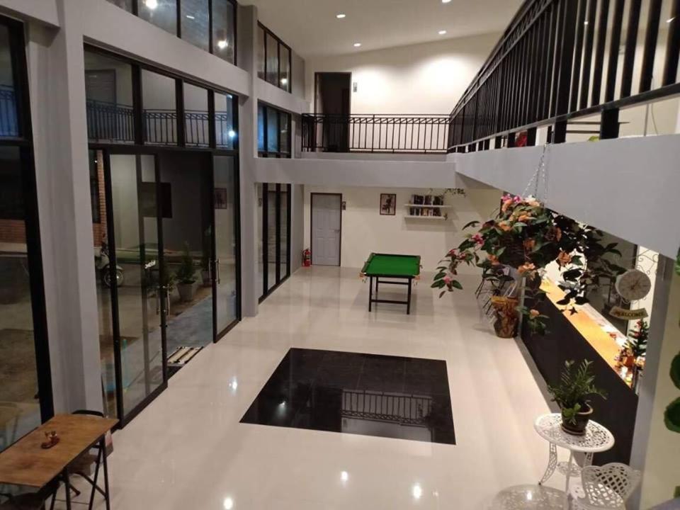 WAKE UP @Lanta Hotel : Cafe Ko Lanta Exterior foto